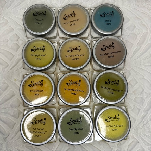 Scentsy Sample Wax Candle New/Old Stock Bundle Of 12 - Picture 2 of 4